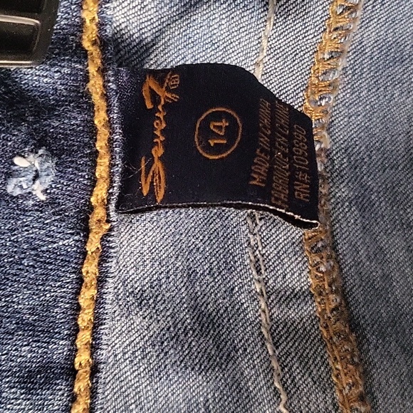 Custom Handpainted Rocker Jeans - Picture 4 of 5